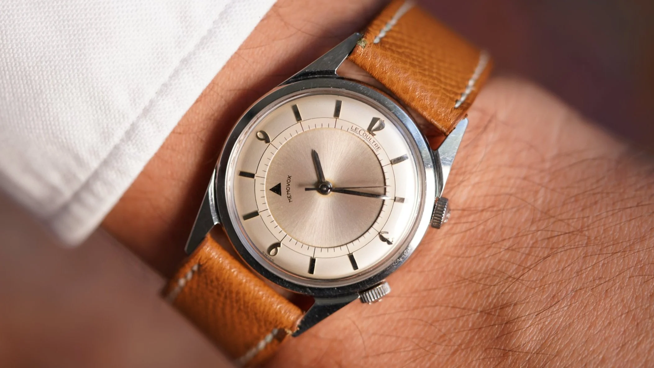 LeCoultre Memovox Reference 2404 — Wind Vintage